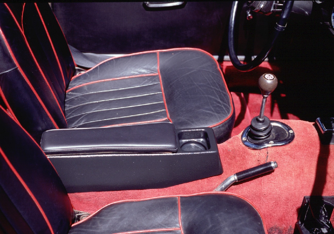 MGB/C Center Console With Padded Leather Armrest